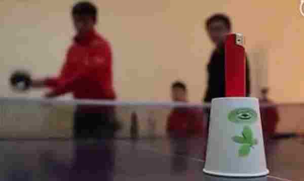 中国队的花式乒乓球视频 张继科把杯子打掉那一下简直可怕